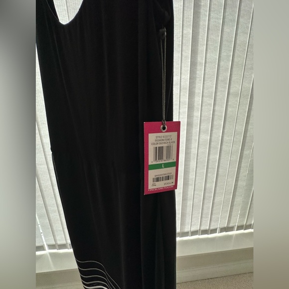 Dress - Picture 3 of 6